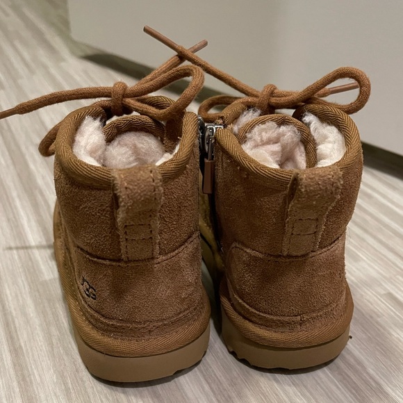 Neumel II UGG Boot - Picture 9 of 11